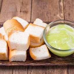 ขนมปังสังยาใบเตยกะทิสด