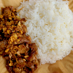 ข้าวเนื้อกระเทียม