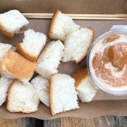 ขนมปังชาไทย