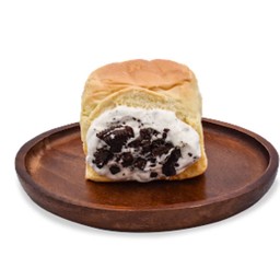 ขนมปังไส้ทะลัก คุกกี้แอนด์ครีม