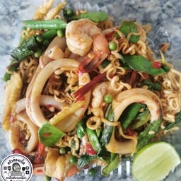 มาม่าผัดขี้เมา(มาม่า2ก้อน)