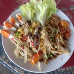 ส้มตำยำลาบ
