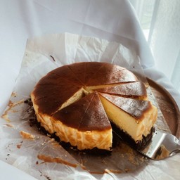 Sweet Time Cake and Bakery