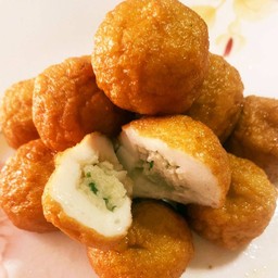 ลวกจิ้ม ลูกชิ้นไส้ปลาหมึก ไร้สารบอแรกซ์