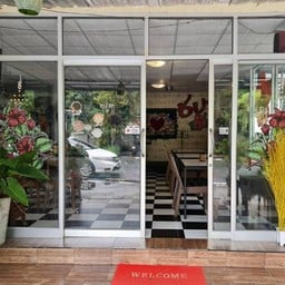 ชบา ลัดดาวัลล์