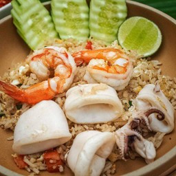 ข้าวผัดทะเล