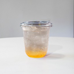 ส้มยูสุ น้ำผึ้ง โซดา