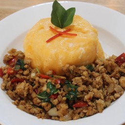 ข้าวกะเพรา+ไข่ข้น