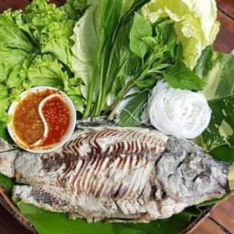 ปลาเผาอบโอ่งเซราะกราว คลองถนน