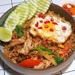 ข้าวผัดรถไฟ