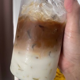 เสี่ยบอย ข้าวมันไก่  by นัด พิ ชา •Natphicha• ระยอง