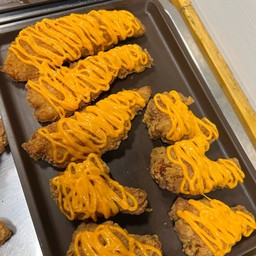 น่องชีสสส