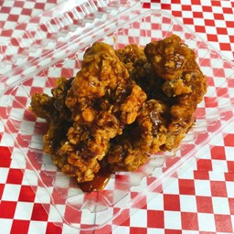 ไก่กรอบคลุกซอส (ไม่มีข้าว)