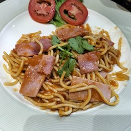 สปาเก็ตตี้ซอสแฮม