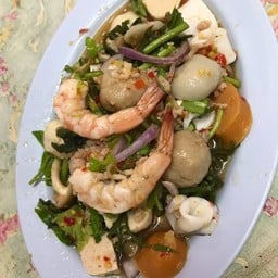 ส้มตำปลาทอด แม่มะลิ