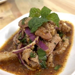 ร้านลาบบักเสือ วงศ์สว่าง 11
