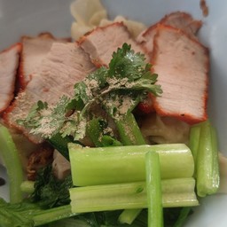 เกี๊ยวหมูแดง