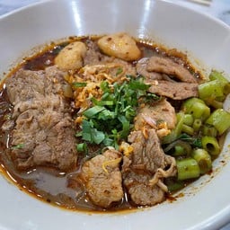 ก๋วยเตี๋ยวน้ำตกหมู