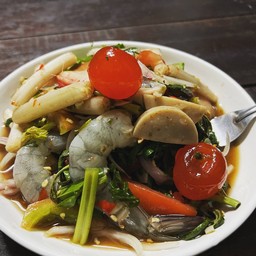 ยำกุ้งสดปลาร้า