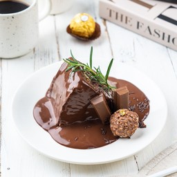 เค้กช็อคโกแลตหน้านิ่มราดซอส