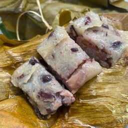 ข้าวต้มมัดไส้กล้วย+ ถั่วดำ (w6)