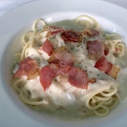 สปาเก็ตตี้คาโบน่าร่า