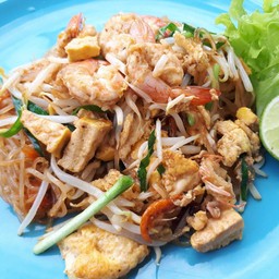 ร้านป้าพรรณอาหารตามสั่งสันโค้งใหม่