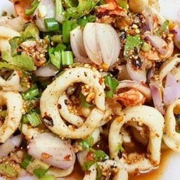 ลาบปลาหมึก