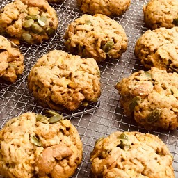 คุ้กกี้คอนเฟรเม็ดมะม่วง