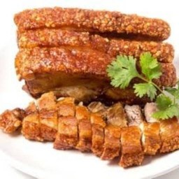 นายโอ๋หมูกรอบ