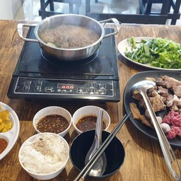 ก๋วยเตี๋ยวเนื้อตุ๋นป๋าเจษ