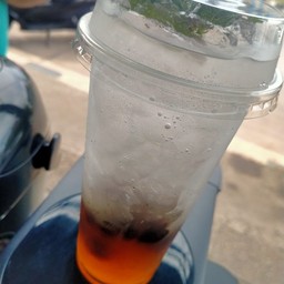 บ๊วยน้ำผึ้งโซดา