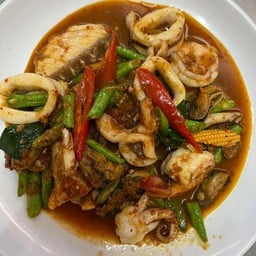 ผัดพริกแกงทะเล