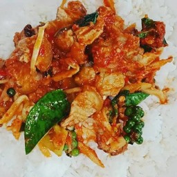 ผัดเผ็ดหมูป่า