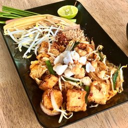 ผัดไทปู