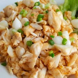 เนื้อปูผัดไข่