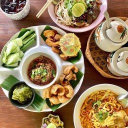 อาหารเหนือแม่อุ้ยน้อยเจียงฮาย -