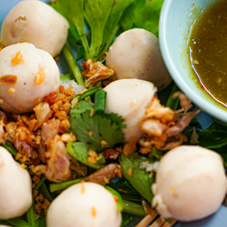 ลูกชิ้นปลาลวก