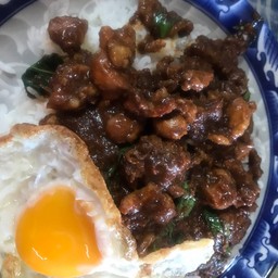 พริกแกงเครื่องในไก่