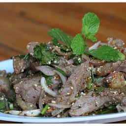 เนื้อน้ำตก