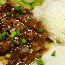 ข้าวหน้าเนื้อสไตล์โอปป้า