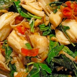 เนื้อปูผัดกระเพรา