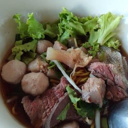 ร้านหนึ่งเตี๋ยวเนื้อตุ๋น หมูตุ๋น เกาเหลาหม้อไฟ (สูตรวัดดงฯ)