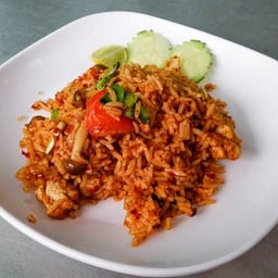 ข้าวผัดต้มยำ