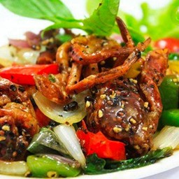 ปูนิ่มผัดพริกไทยดำ