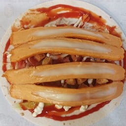 [อร่อยซ่ากับโค้ก] Chicken sausage cheese stuffed M เคบับไส้กรอกไก่สอดไส้ชีส +  โค้ก ออริจินัล (ขวด)