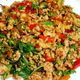 กระเพราหมูสับ