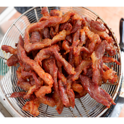 หมูแดดเดียวทอด