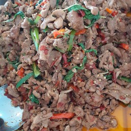 ร้าน เจ้ดาผัดกระเพราโบราณ -