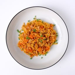 สปาเก็ตตี้ผัดซอสมะเขือเทศ